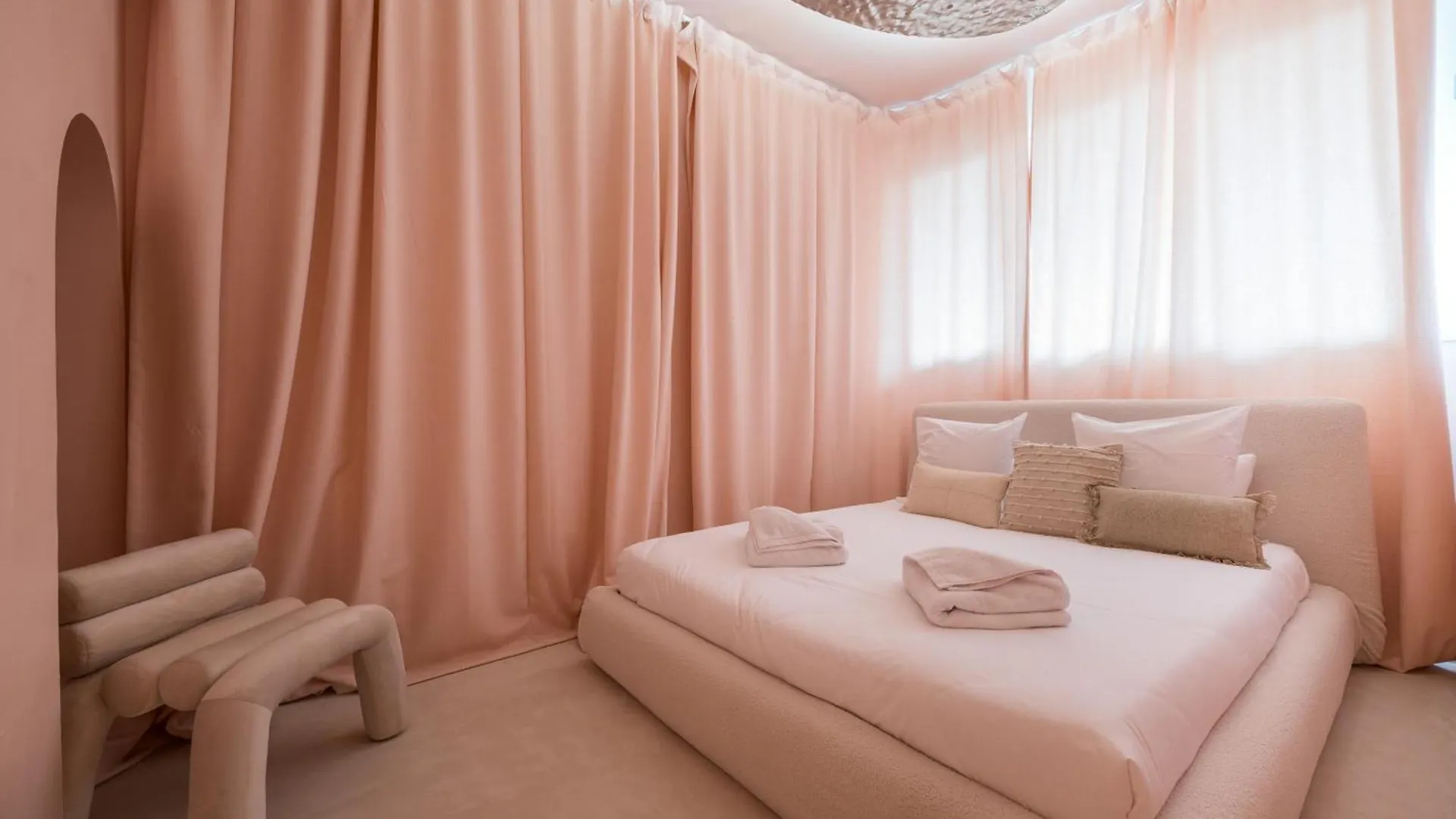 Le Boudoir Iconic 4 Guests Cannes 0*,