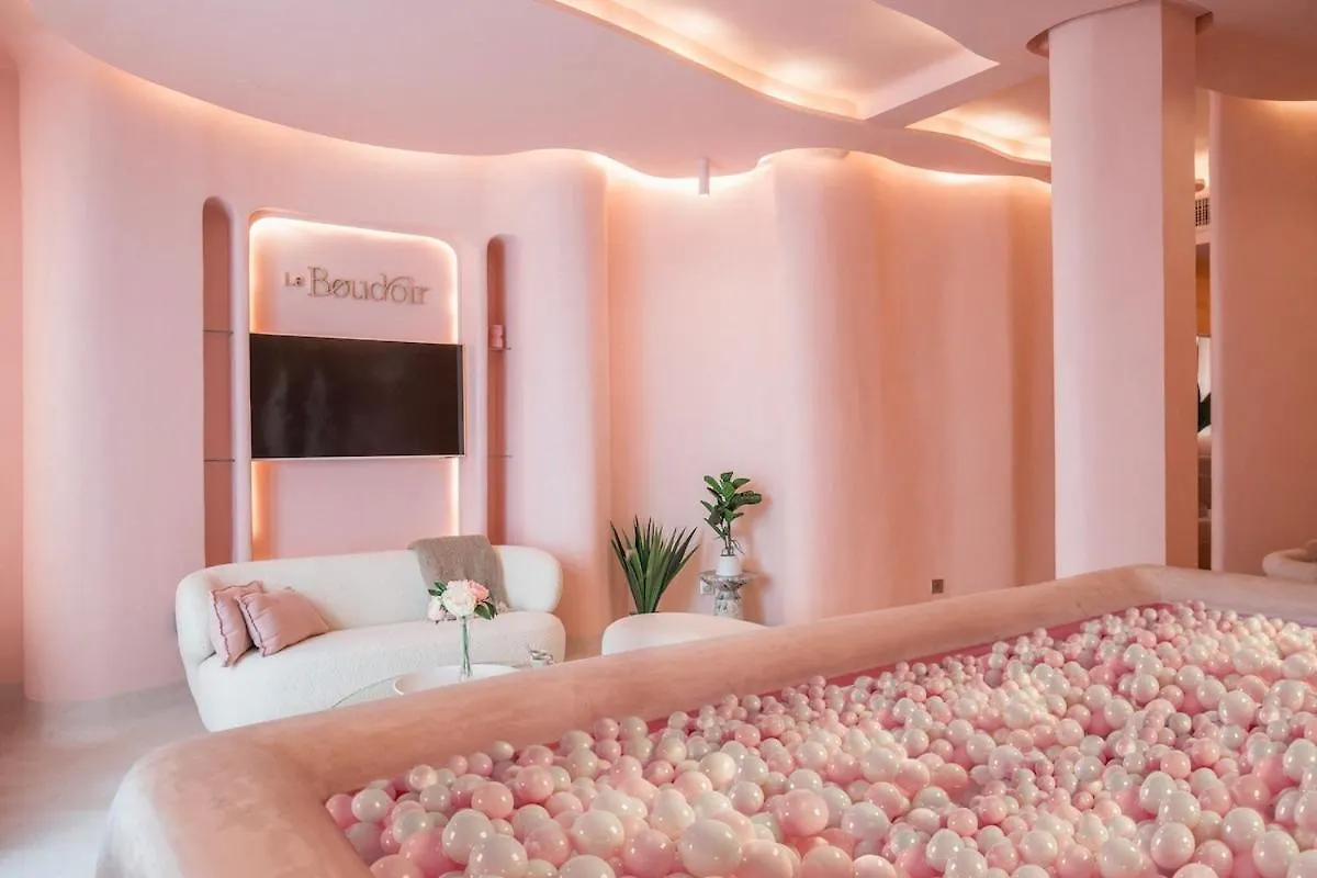 Le Boudoir Iconic 4 Guests Cannes