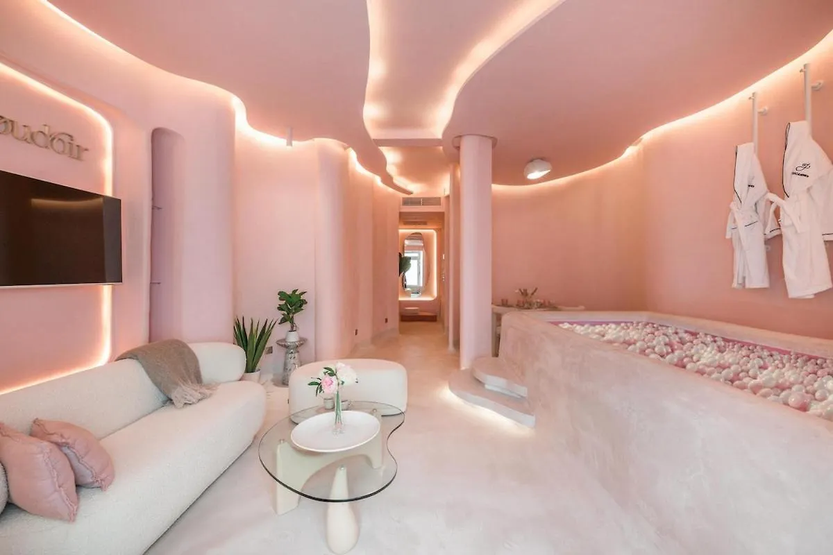 Le Boudoir Iconic 4 Guests Cannes 0*,