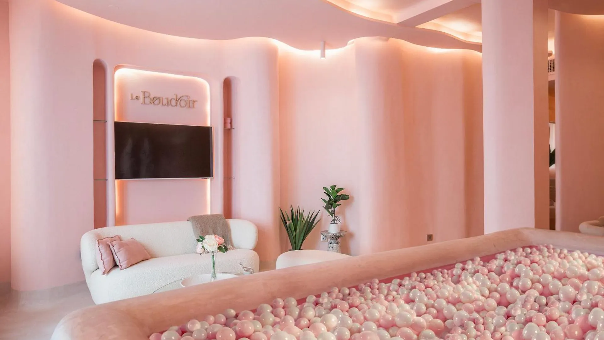 Le Boudoir Iconic 4 Guests Cannes Apartment