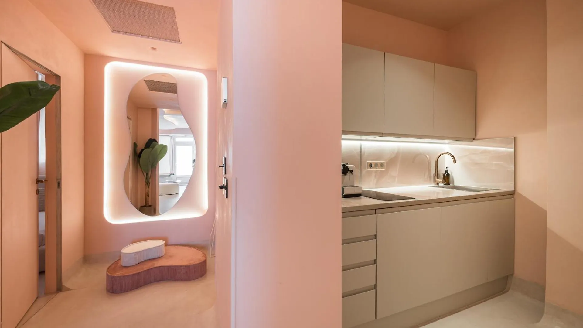Le Boudoir Iconic 4 Guests Cannes 0*,  France